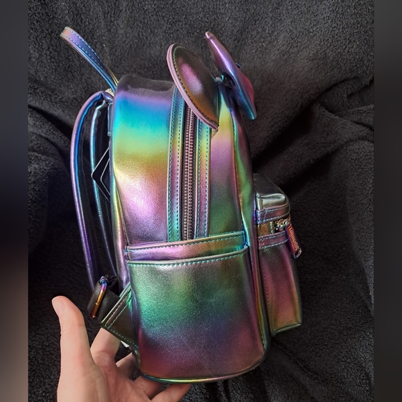 Loungefly Oil Slick Minnie Mini Backpack - Picture 4 of 6